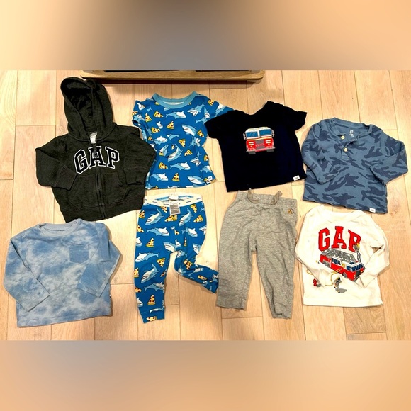 Gap kids‎ boys 12-18 bundle - Picture 1 of 9